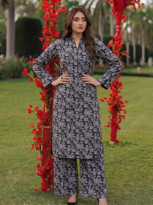 Elegant Floral Digital Printed Lawn 2PC Suit