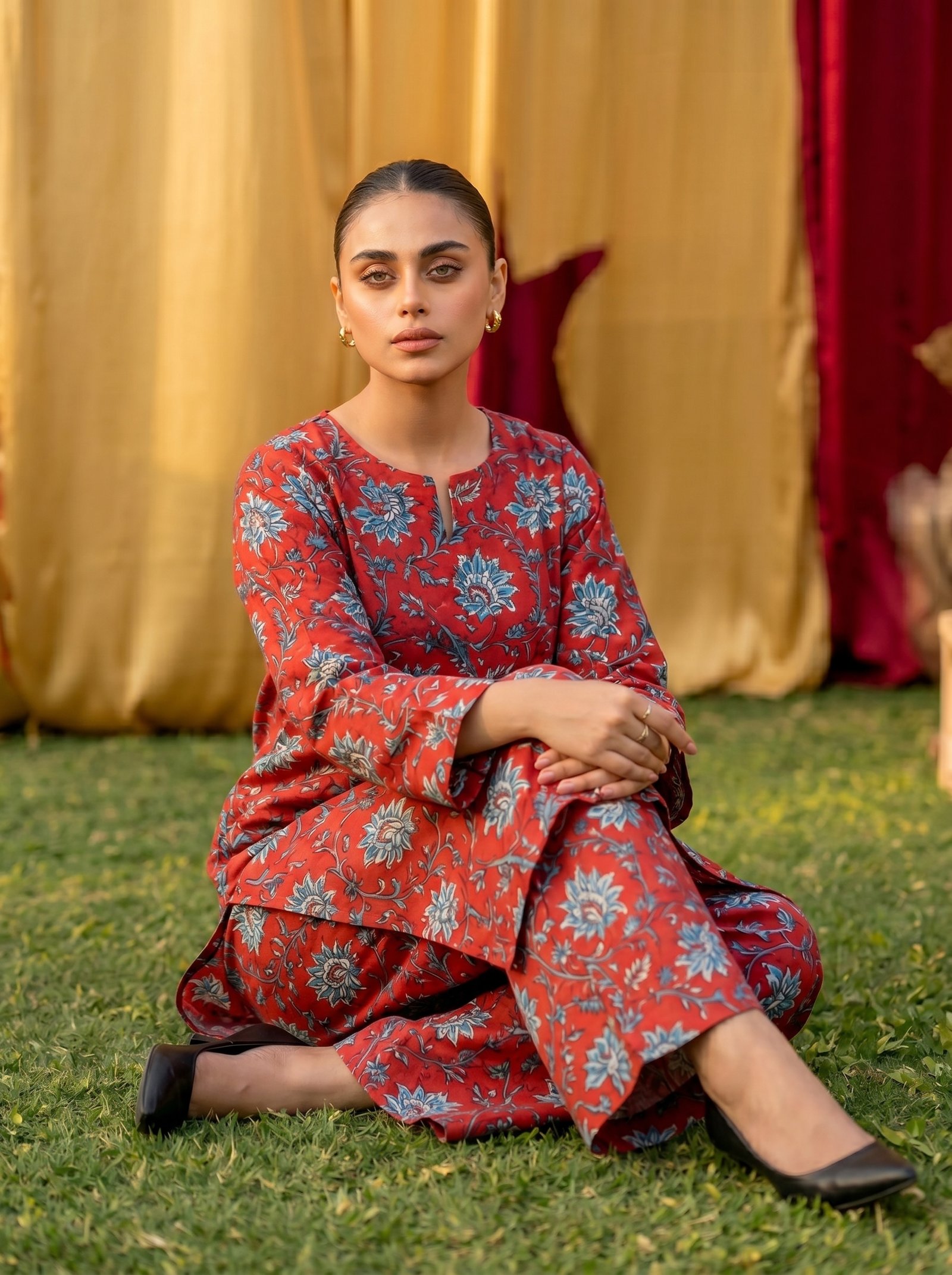 Timeless Grace Digital Printed Lawn Suit Timeless Grace Digital Printed Lawn Suit - Image 2